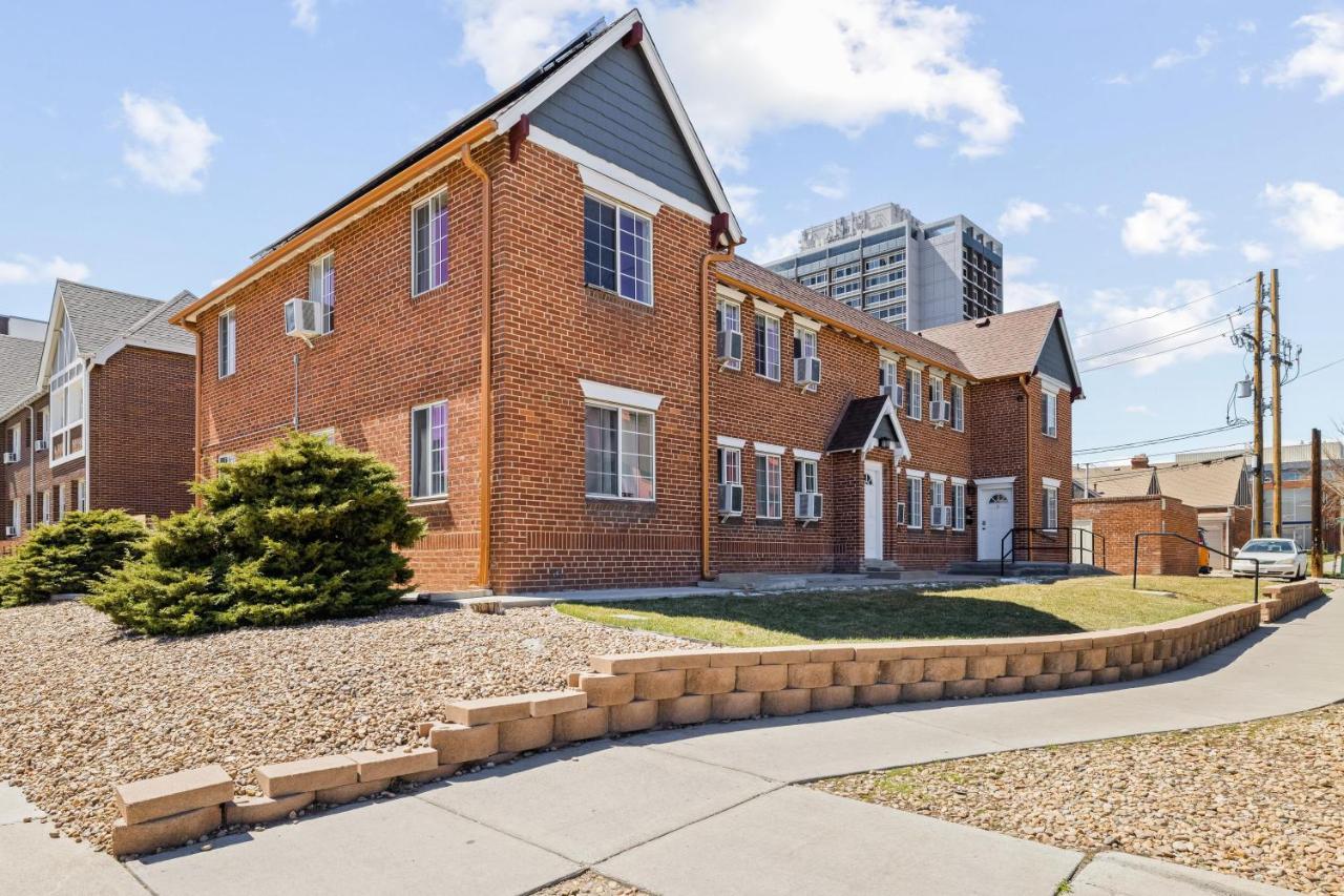 Stylish City Retreat - King Beds - Walk To Sloans Lake DEN Exterior photo